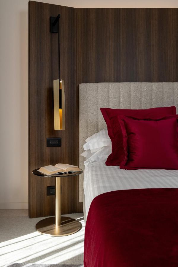 We Me Suite Hotel Riccione Extérieur photo