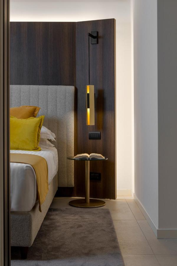 We Me Suite Hotel Riccione Extérieur photo