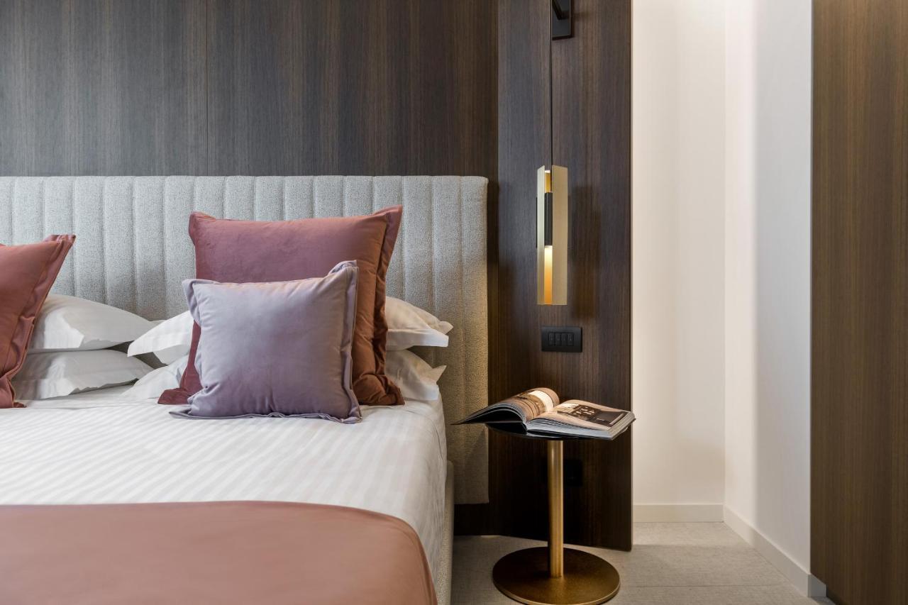 We Me Suite Hotel Riccione Extérieur photo